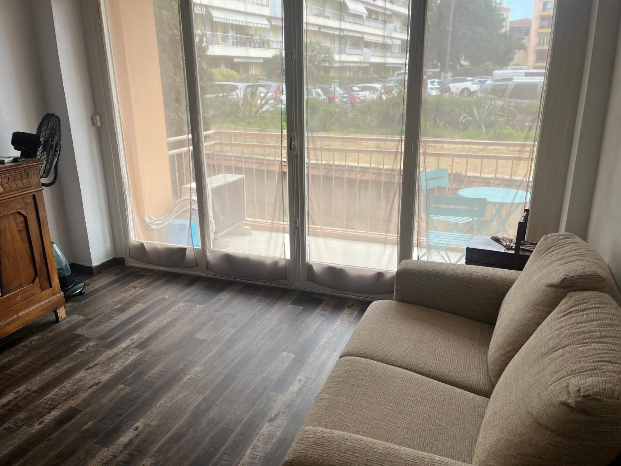 Apartment Proche Gare Routiere